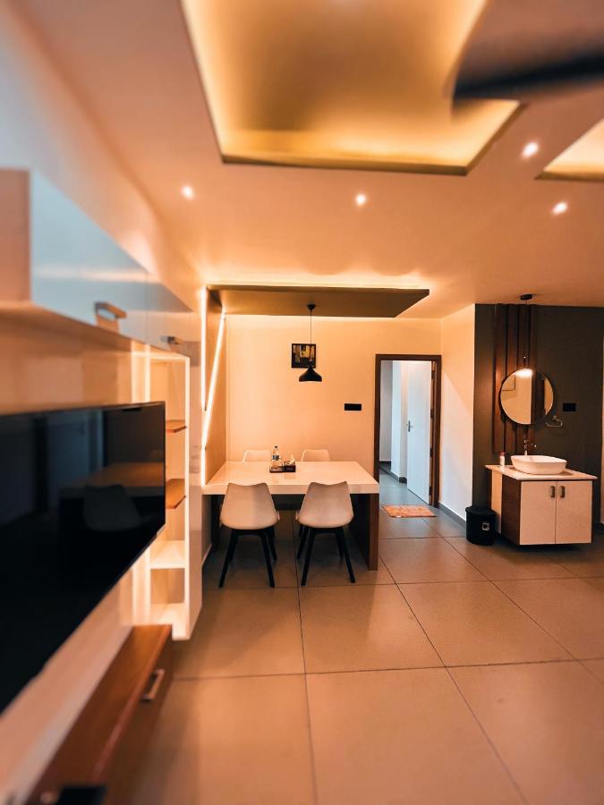 Bbc Luxury Apartments Perintalmanna Exterior foto