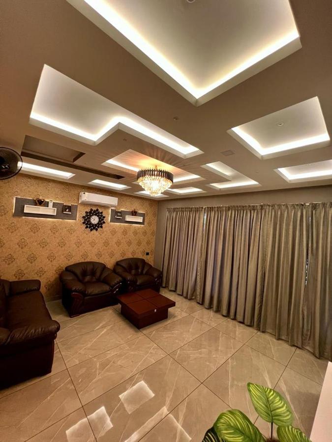 Bbc Luxury Apartments Perintalmanna Exterior foto