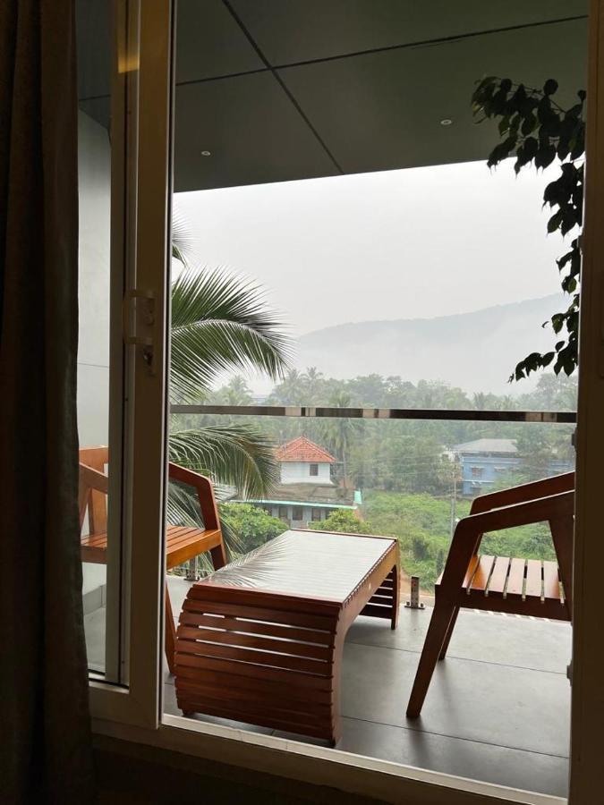 Bbc Luxury Apartments Perintalmanna Exterior foto